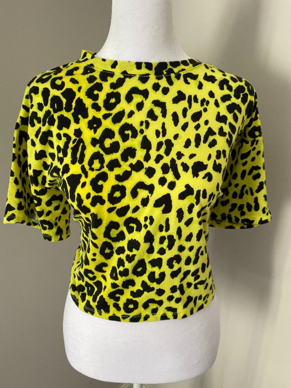 Neon Yellow Leopard Print Cropped Tee